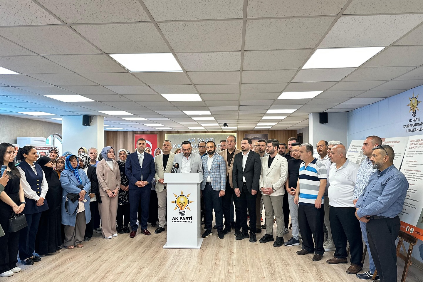 Ak Parti Kahramanmaraş'tan 27 Mayıs Darbesi Anısına Basın Açıklaması1