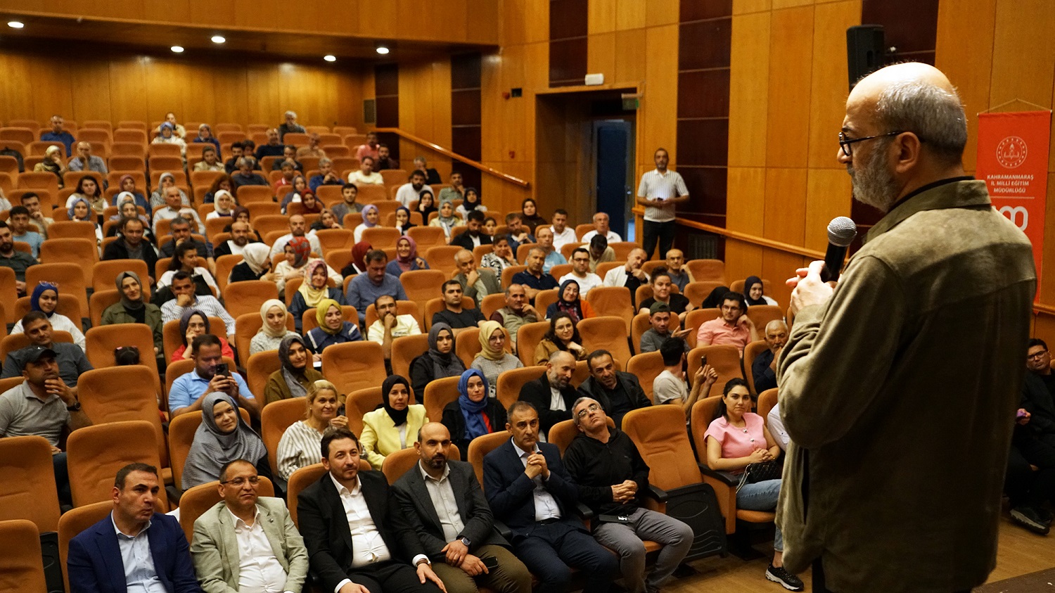 Barkçin “Medeniyet Aklı; Bugünü İnşa Eder, Yarına İstikamet Verir” (1)