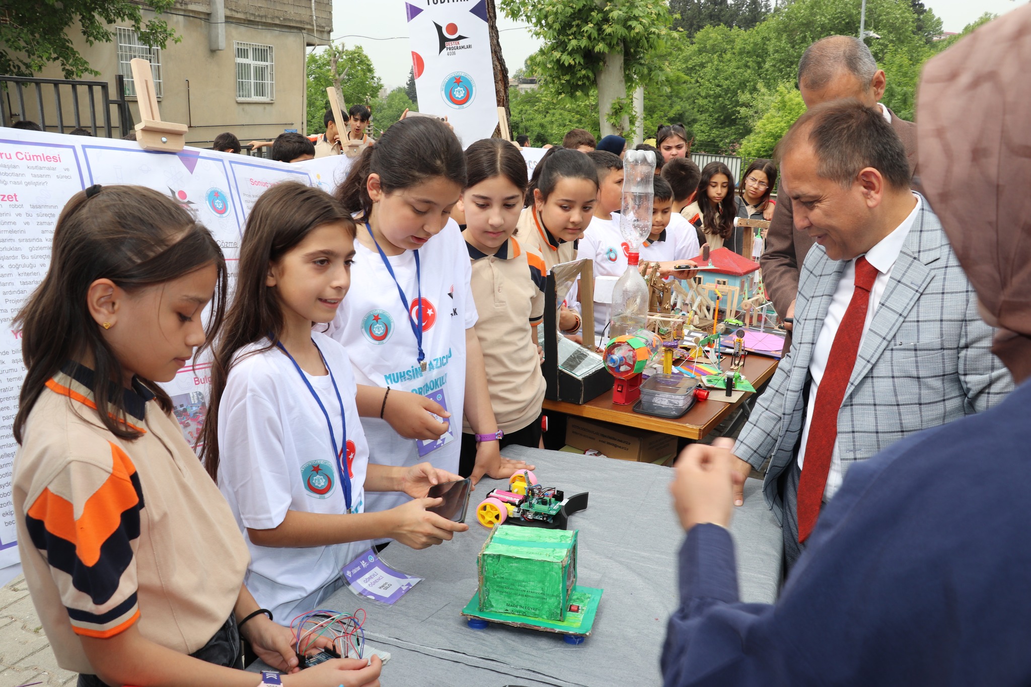 Baydur, Muhsin Yazıcıoğlu Ortaokulu'nda Bilim Şenliği'ne Katıldı1
