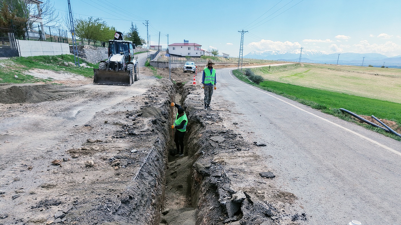 Büyükşehir’den Afşin Kaşanlı’ya İçmesuyu Yatırımı (7)-1