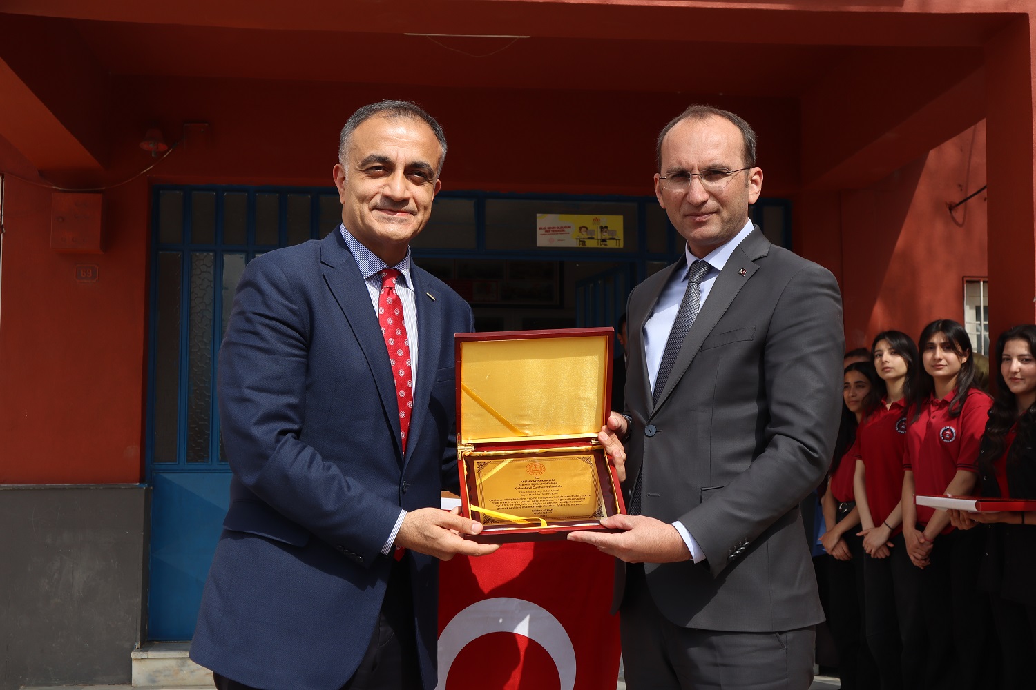 Çobanbeyli Cumhuriyet Ortaokuluna Yaren Çocuk Kütüphanesi Açıldı (19)