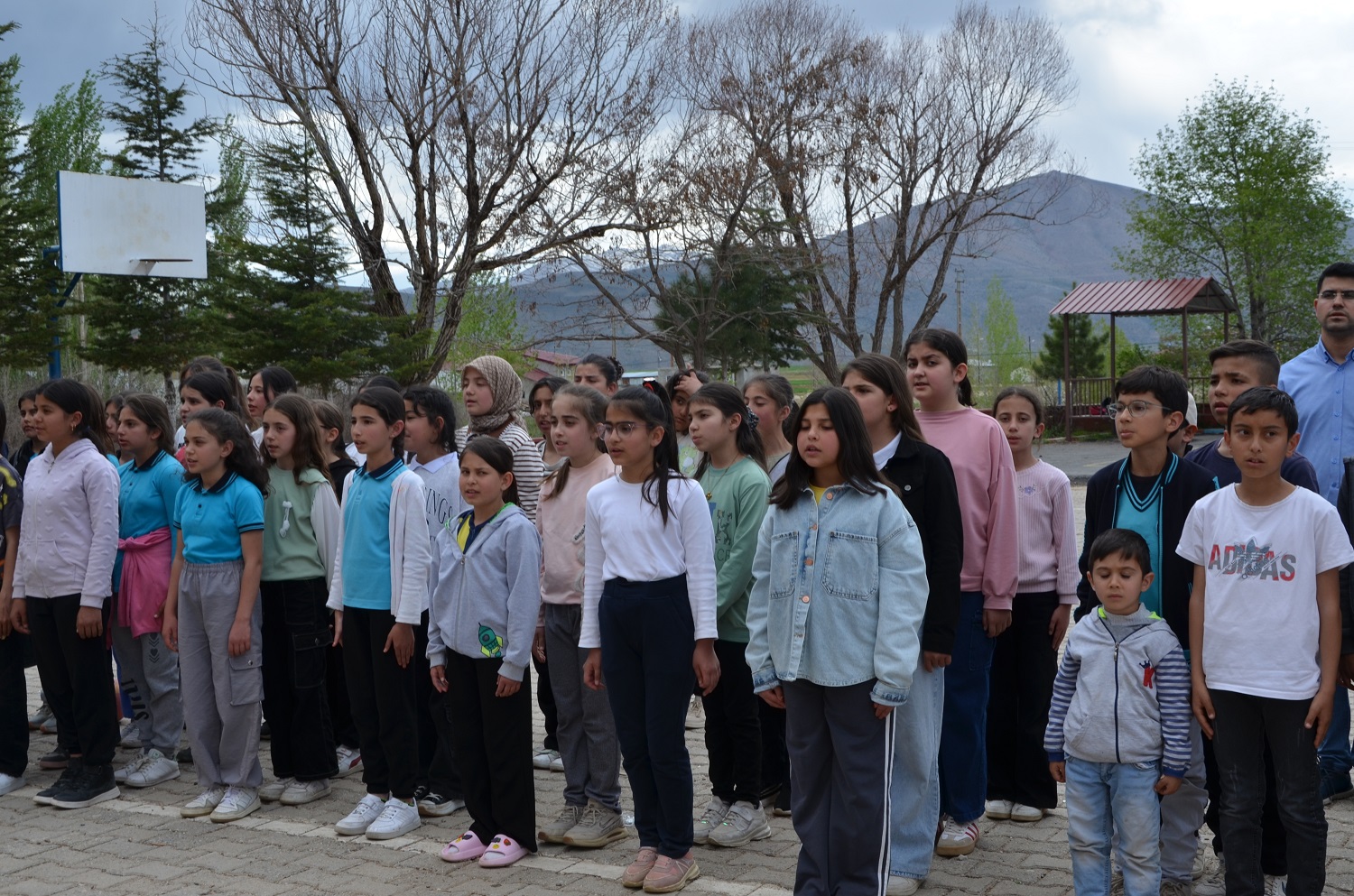Çobanbeyli Cumhuriyet Ortaokuluna Yaren Çocuk Kütüphanesi Açıldı (5)