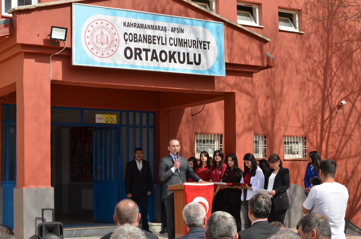 Çobanbeyli Cumhuriyet Ortaokuluna Yaren Çocuk Kütüphanesi Açıldı (8)
