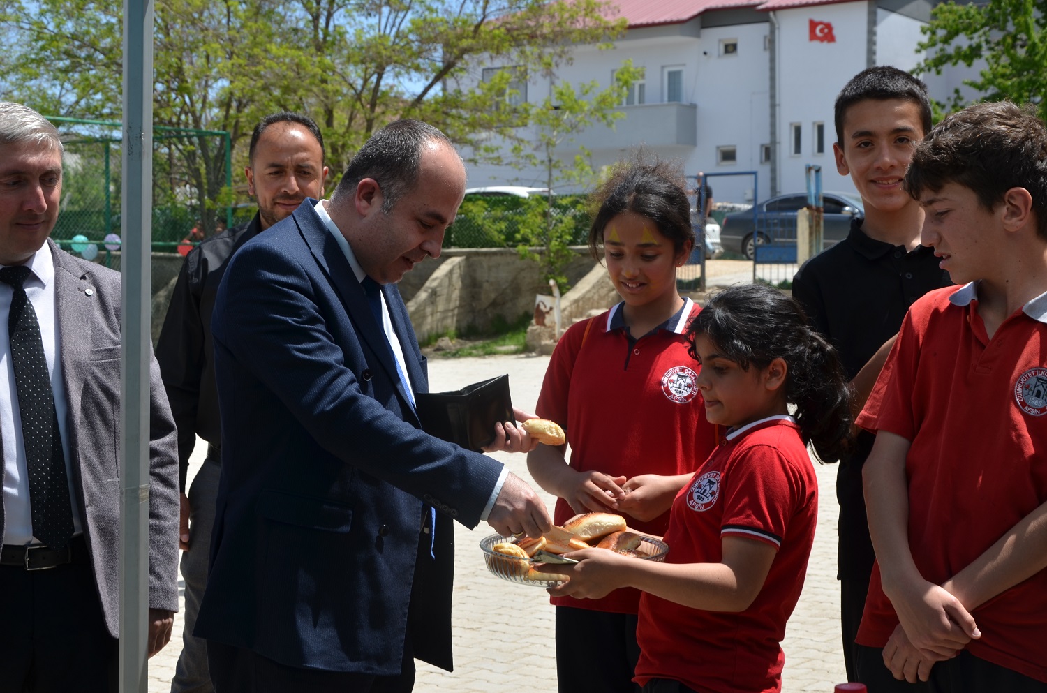 Cumhuriyet Ortaokulu'nda Bahar Şenliği Coşkuyla Kutlandı (19)