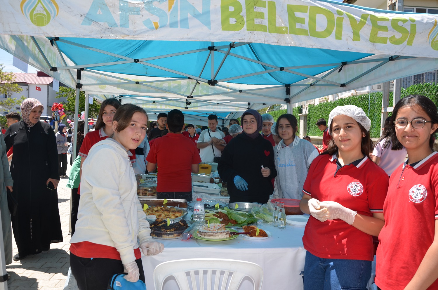 Cumhuriyet Ortaokulu'nda Bahar Şenliği Coşkuyla Kutlandı (3)