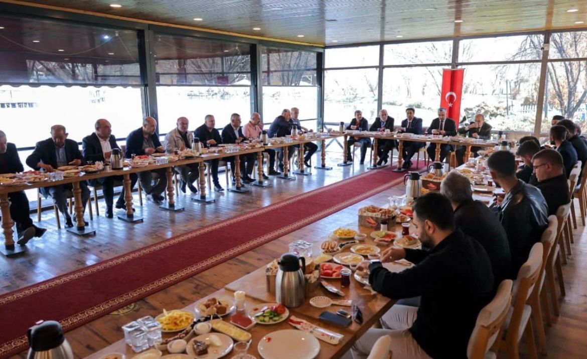 Elbistan’da İstişare Toplantısı Düzenlendi (2)