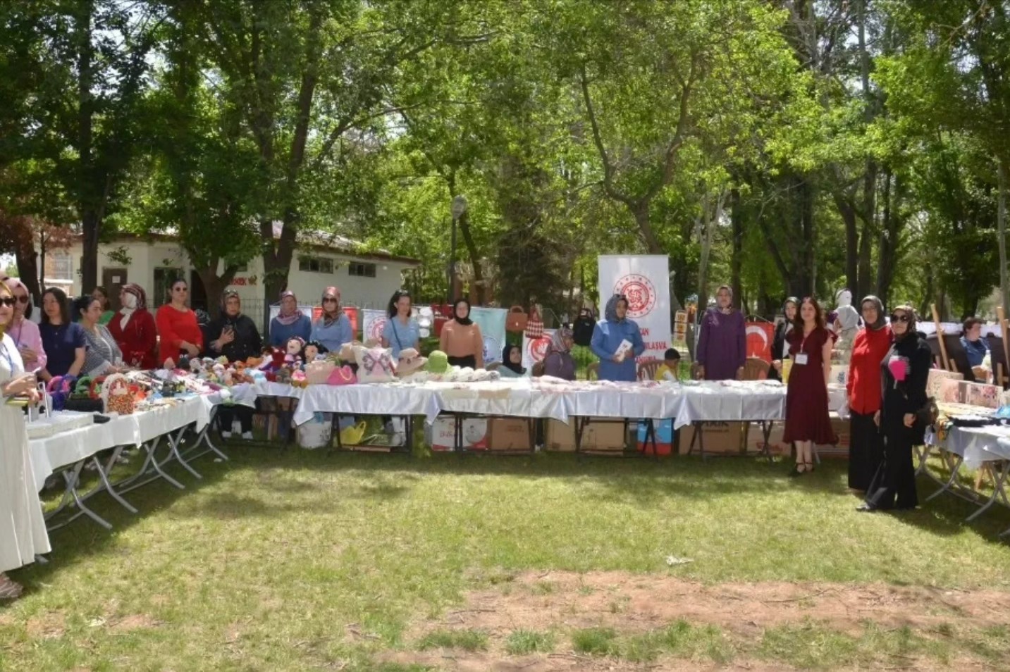 Elbistan’da Kursiyerler El Emeği Eserlerini Sergiledi1