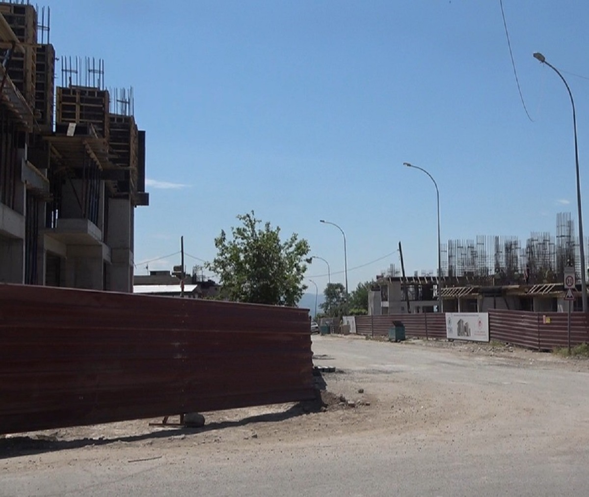 Eski Mahallelerde Deprem Konutları Yükseliyor (3)