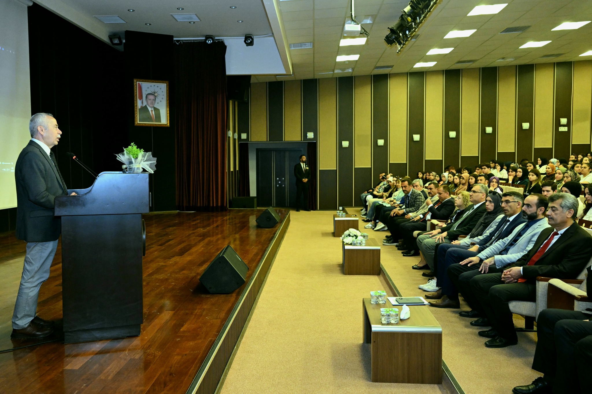 İl Millî Eğitim Müdürümüz Erhan Baydur, Ksü'de Öğretmen Adaylarıyla Buluştu2