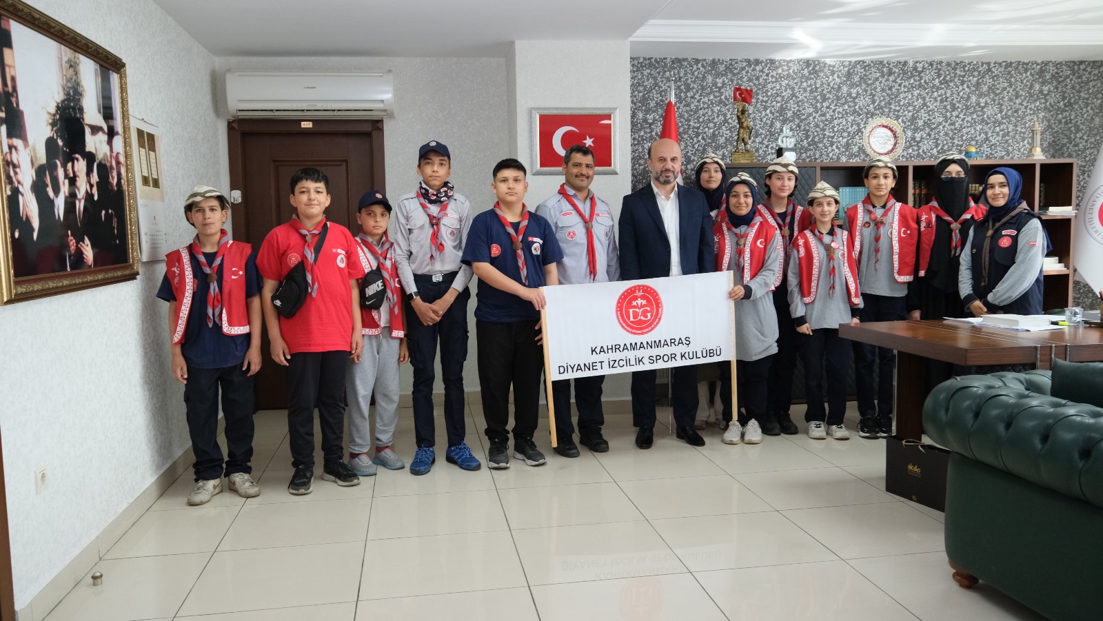 İl Müftüsü Kotan, Kahramanmaraş Diyanet İzcilerini Makamında Misafir Etti1