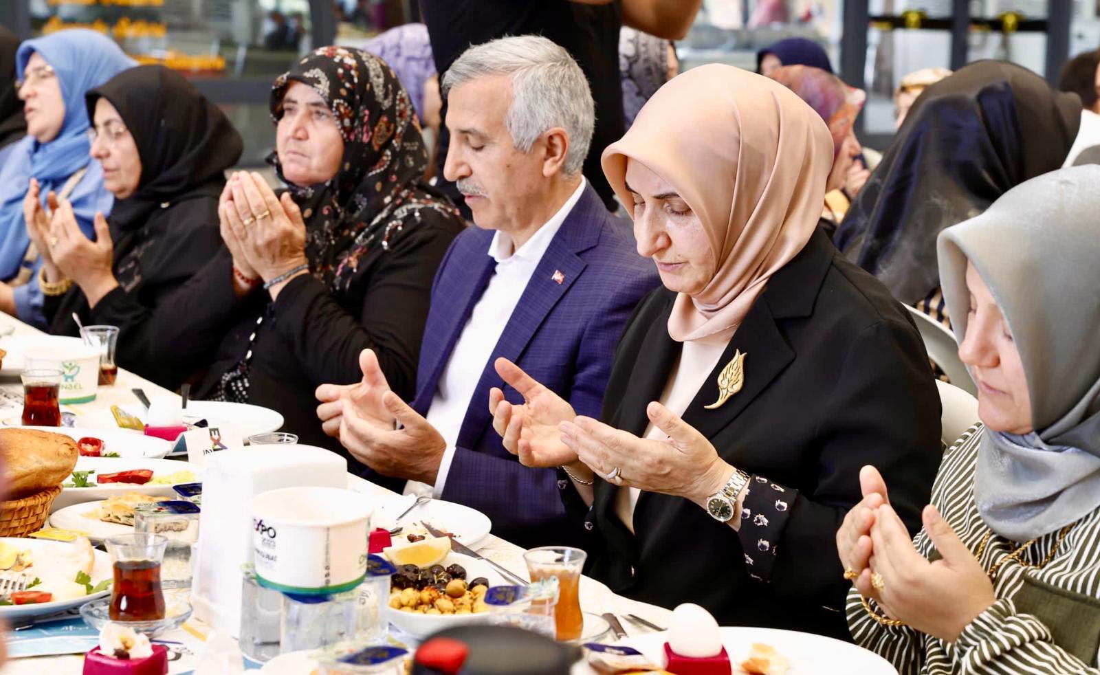 Kahramanmaraş’ta Anneler Kahvaltıda Buluştu1
