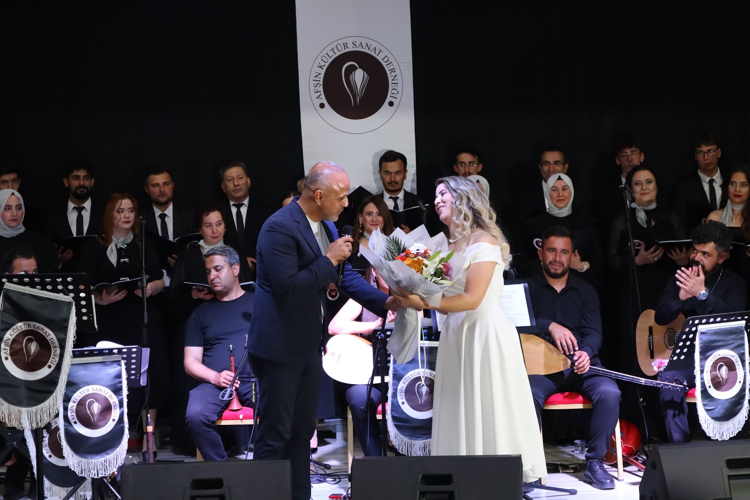 Mahzuni Şerif, Vefatının 23. Yılında Unutulmaz Bir Konserle Anıldı (14)