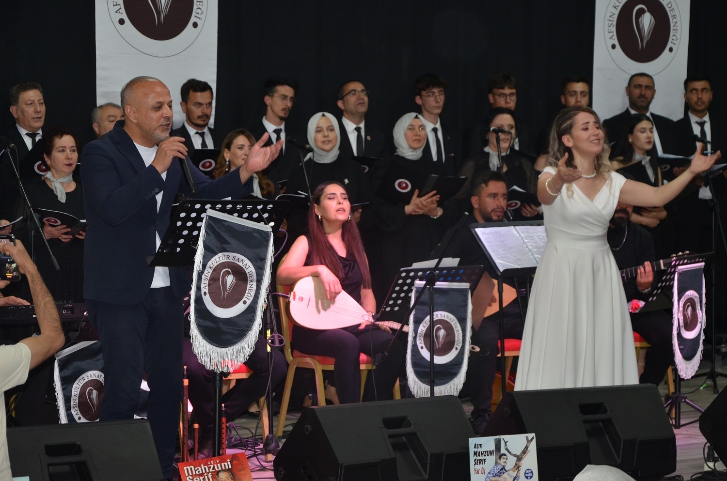 Mahzuni Şerif, Vefatının 23. Yılında Unutulmaz Bir Konserle Anıldı (8)