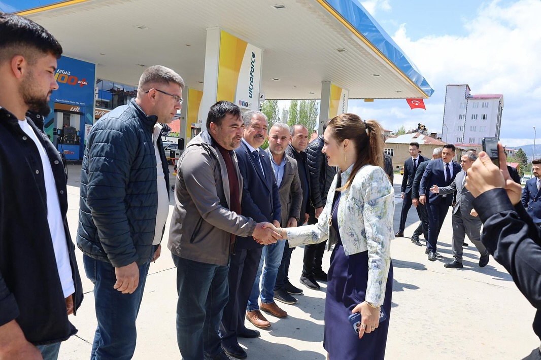Milletvekili Dora, Göksun Ericek Mahallesi’ni Ziyaret Etti4