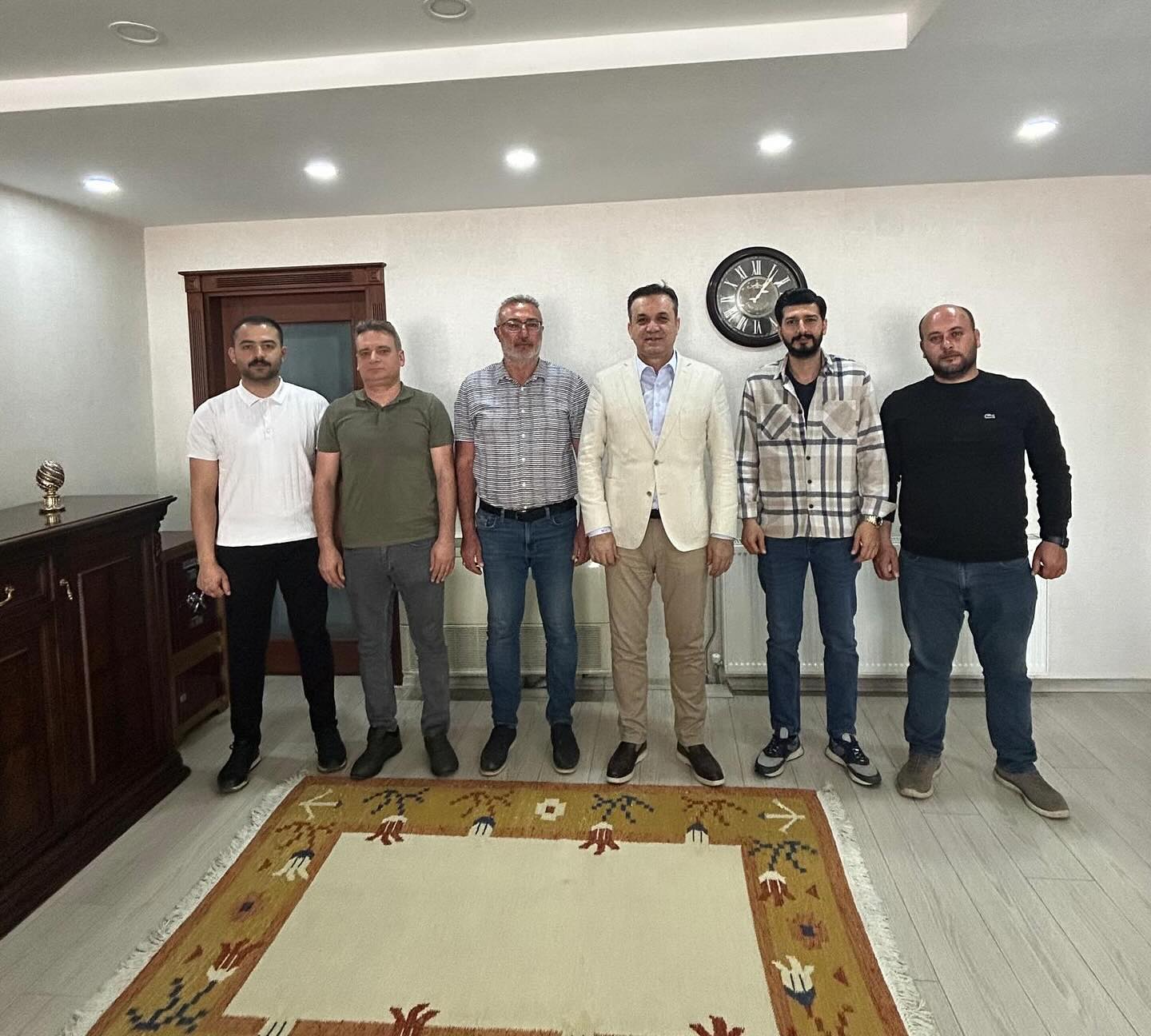 Milletvekili Kurt, Elbistan'da Doğa Sporları Derneği Ve Yeni İşletme Ziyaretlerinde Bulundu2