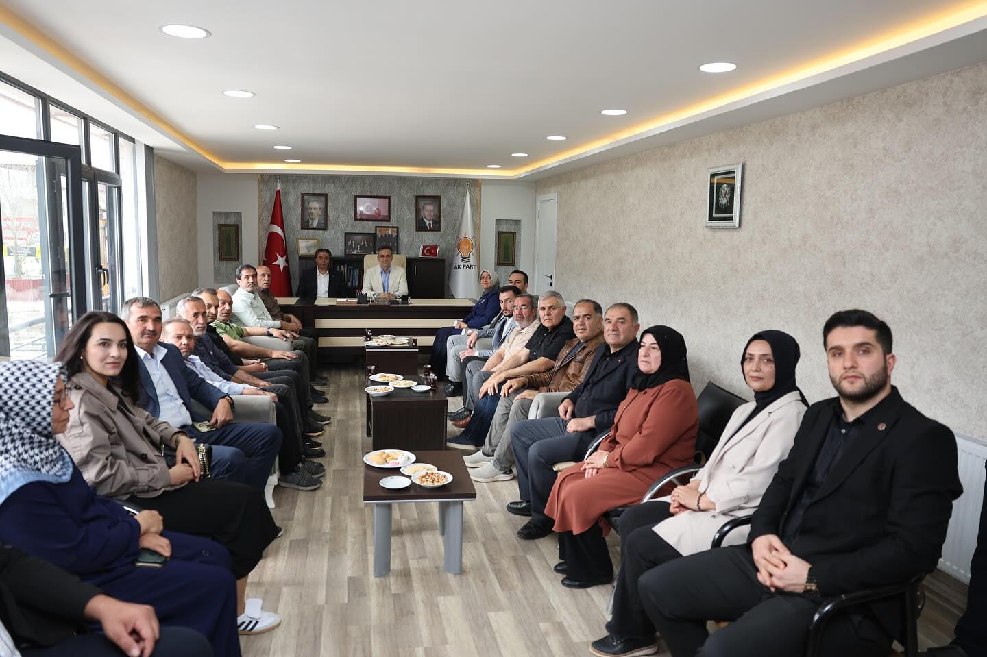 Milletvekili Kurt, Elbistan'da Doğa Sporları Derneği Ve Yeni İşletme Ziyaretlerinde Bulundu8