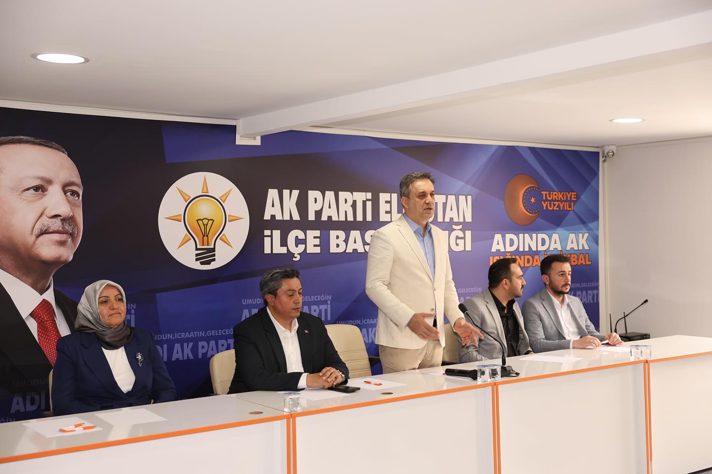 Milletvekili Kurt, Elbistan'da Doğa Sporları Derneği Ve Yeni İşletme Ziyaretlerinde Bulundu9
