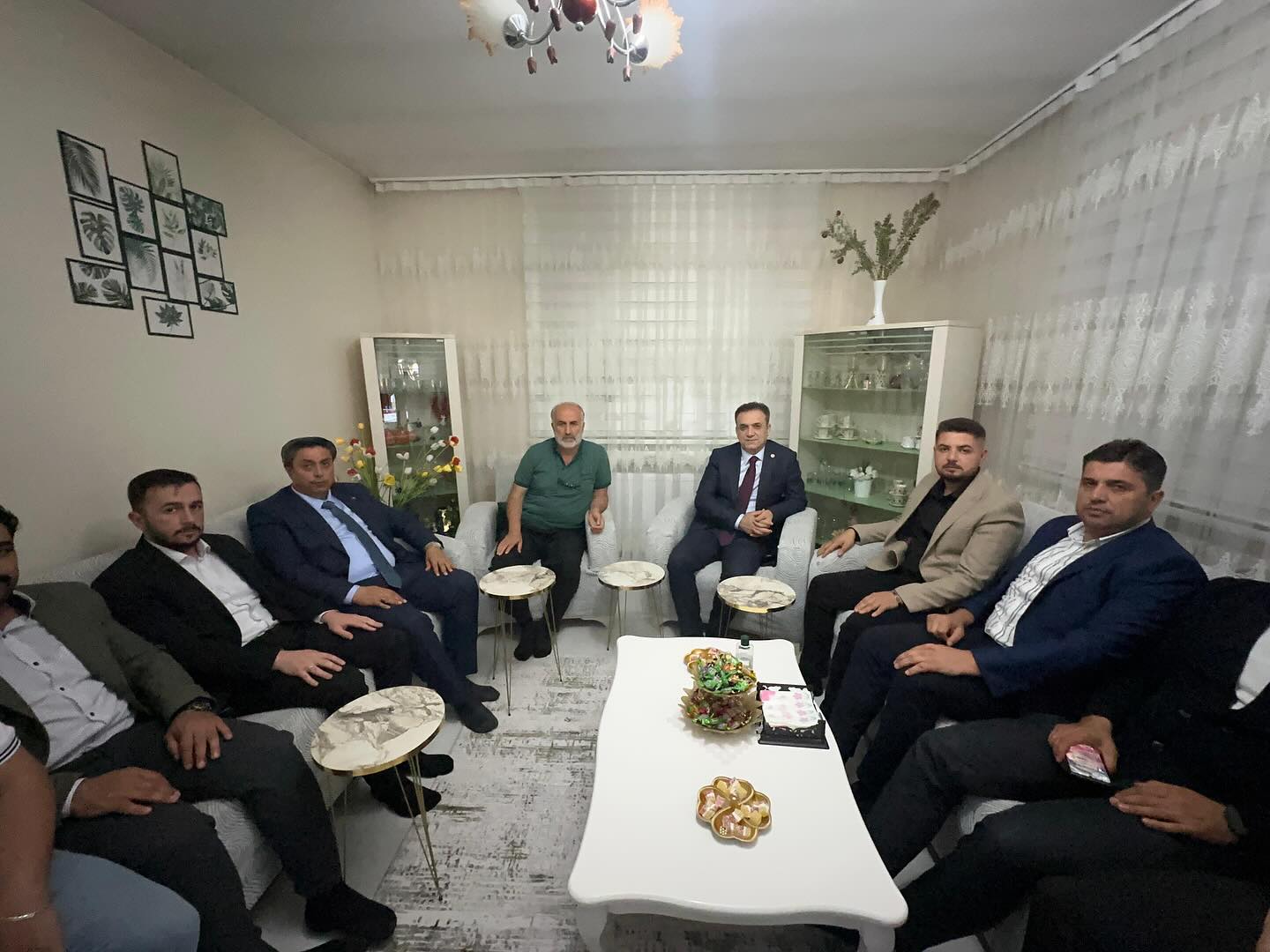 Milletvekili Kurt’tan Terziler Odası Başkanı Sarıoğlan'a Geçmiş Olsun Ziyareti1