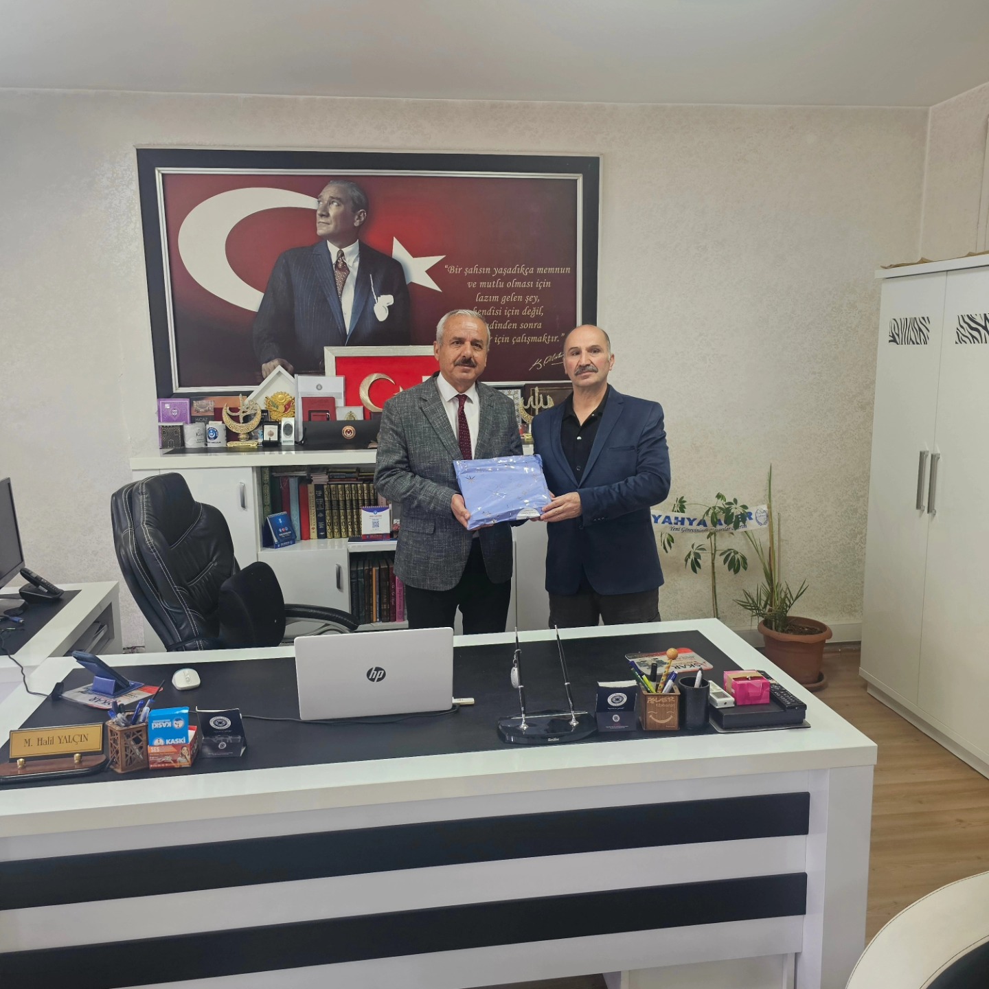 Milli Eğitim Müdürü Gezer, Okul Ziyaretlerini Sürdürüyor