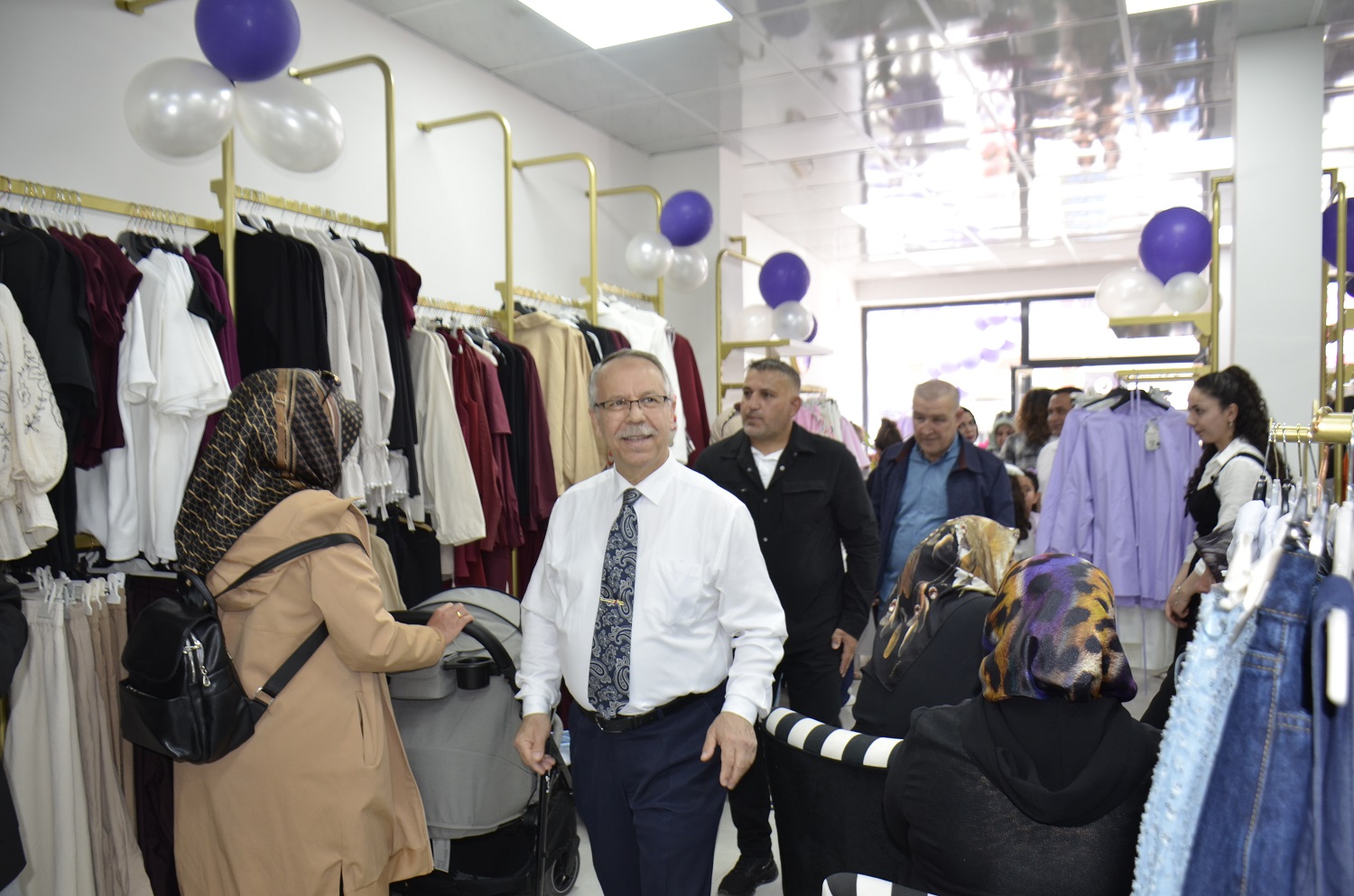 Miss Trendd Giyim Mağazası Afşin’de Hizmete Açıldı (6)