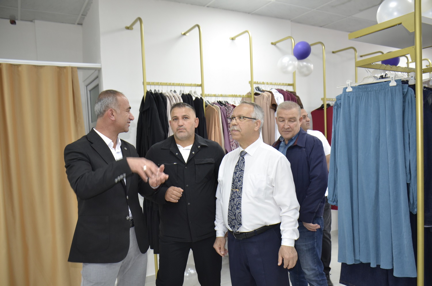 Miss Trendd Giyim Mağazası Afşin’de Hizmete Açıldı (7)