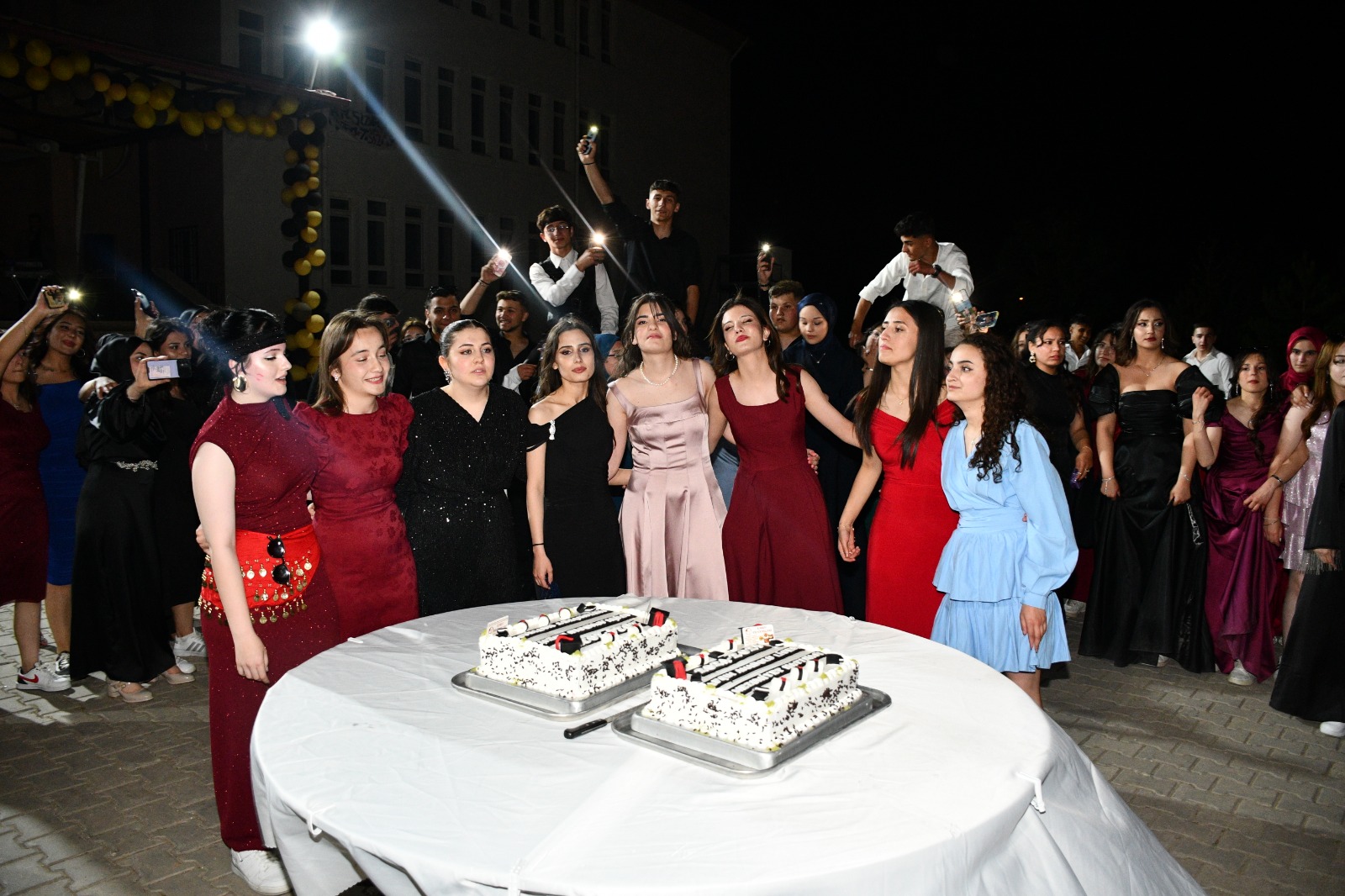 Afşin Anadolu Lisesi’nde Mezuniyet Coşkusu Yaşandı 19