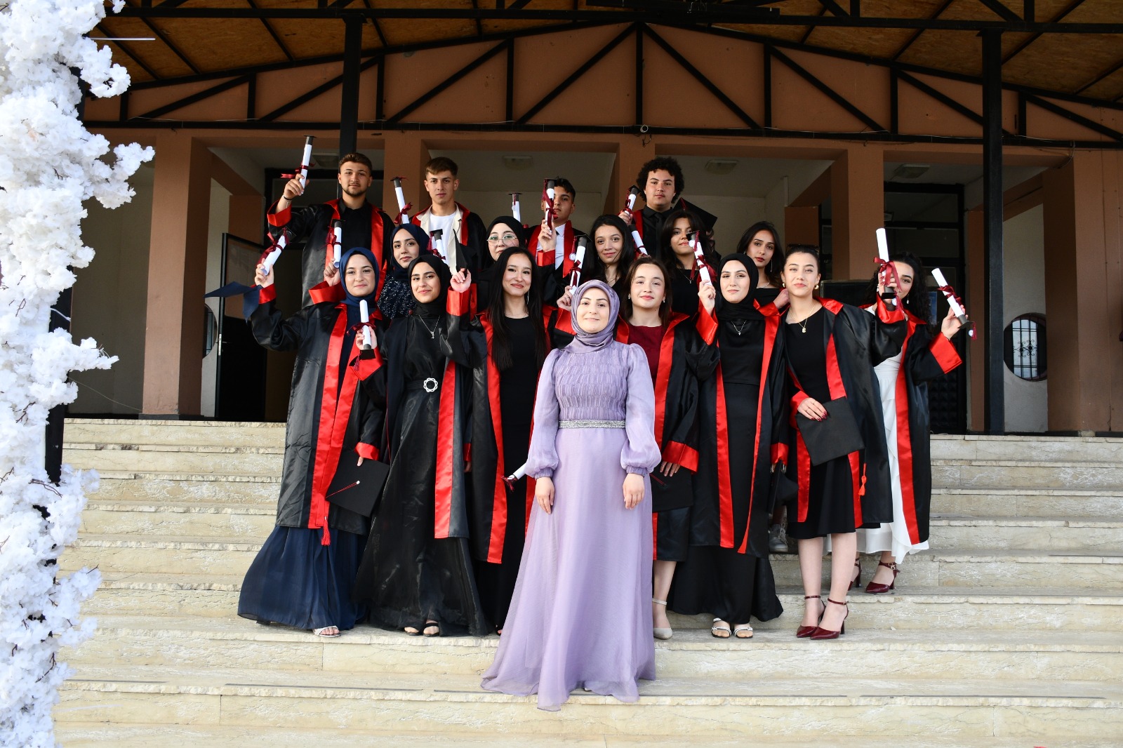 Afşin Anadolu Lisesi’nde Mezuniyet Coşkusu Yaşandı 9