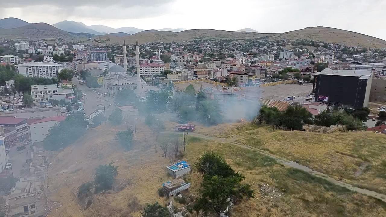 Afşin Kalesi’nde Yangın Çıktı6