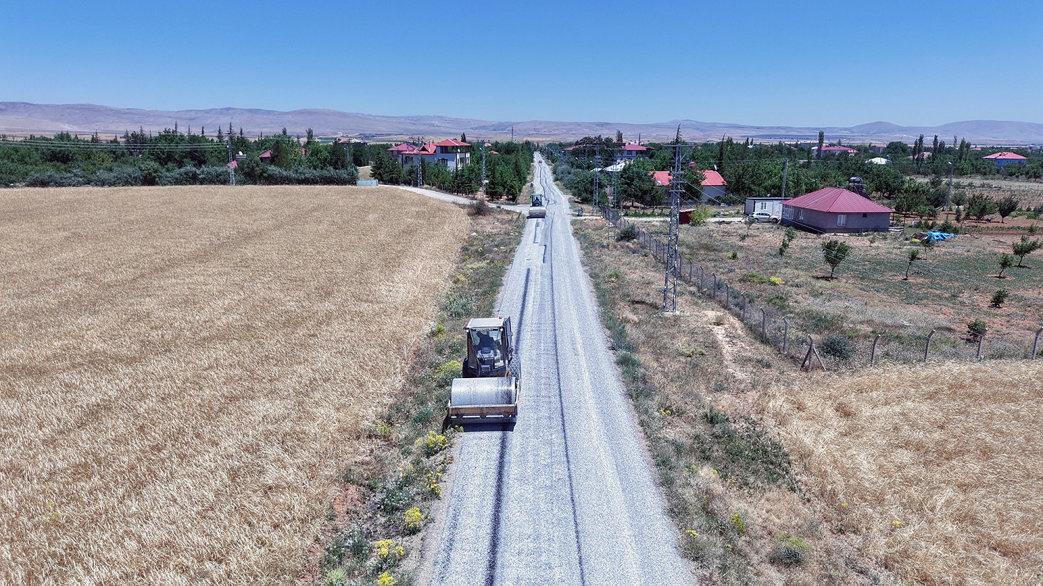 Afşin Kırsalında Ulaşım Rahatlıyor; Altunelma – Arıtaş Yolu Yenilendi (3)