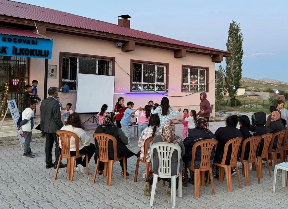 Afşin Koçovası Eşe Ve Yusuf Gülkaynak İlkokulu'nda Aile Olmanın Önemi Vurguland (1)
