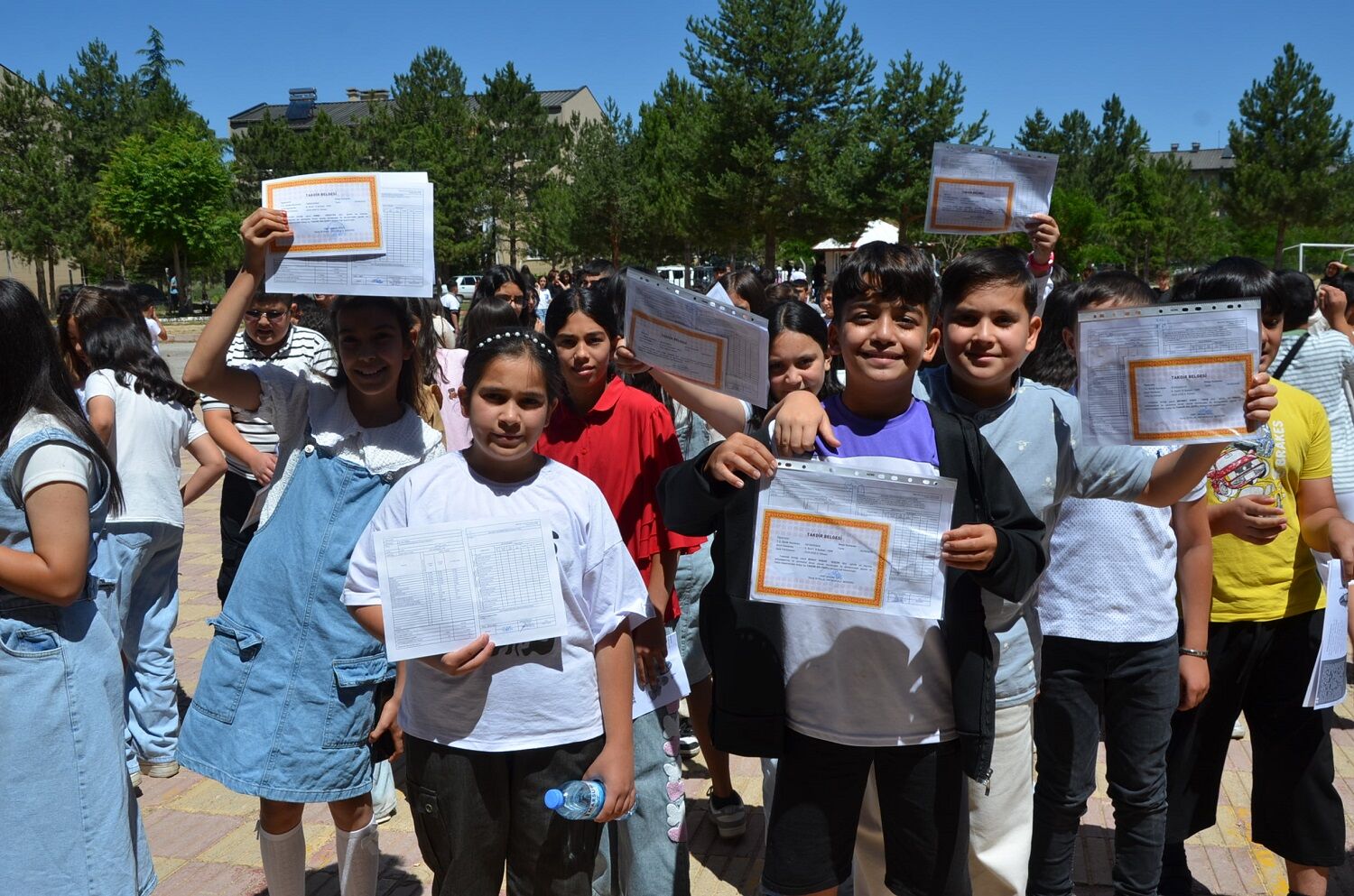 Afşin’de 16 Bin 589 Öğrenci Karne Sevinci Yaşadı (25)