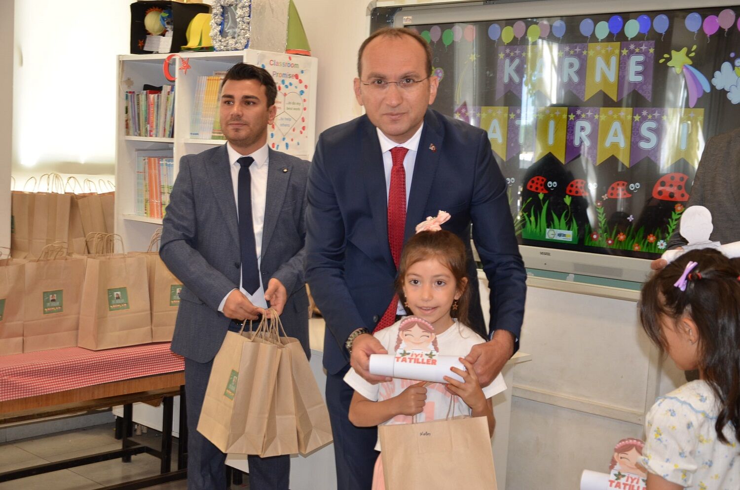 Afşin’de 16 Bin 589 Öğrenci Karne Sevinci Yaşadı (5)