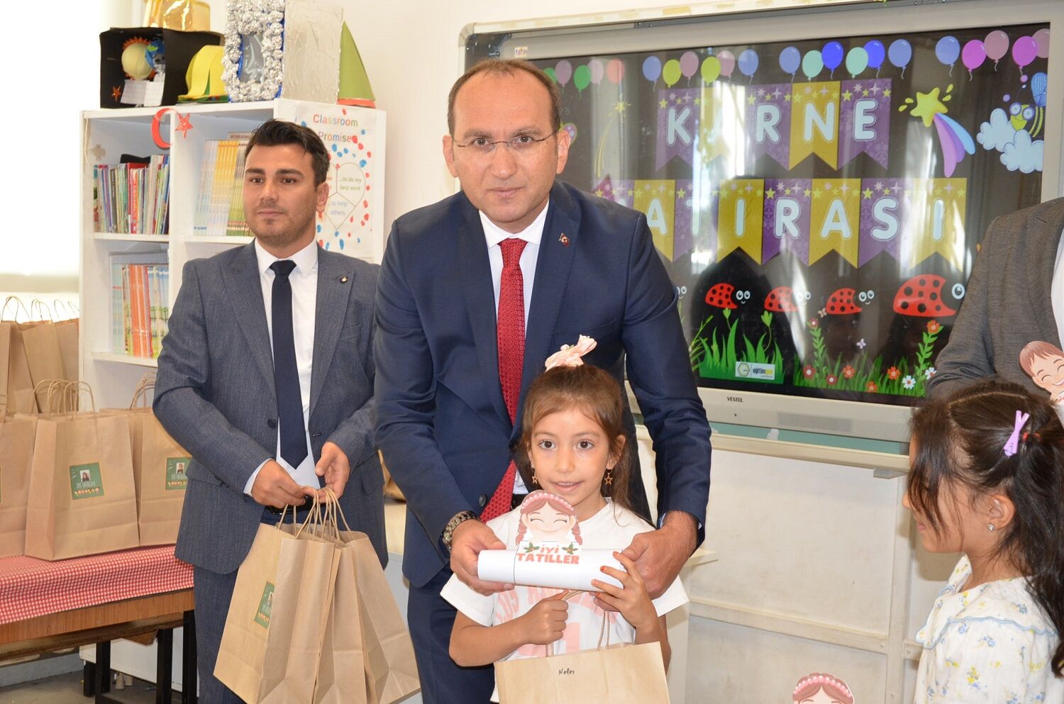 Afşin’de 16 Bin 589 Öğrenci Karne Sevinci Yaşadı (6)