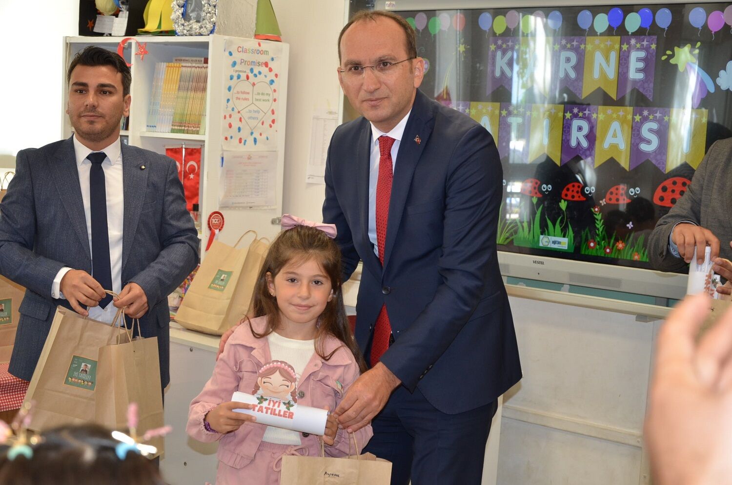 Afşin’de 16 Bin 589 Öğrenci Karne Sevinci Yaşadı (8)