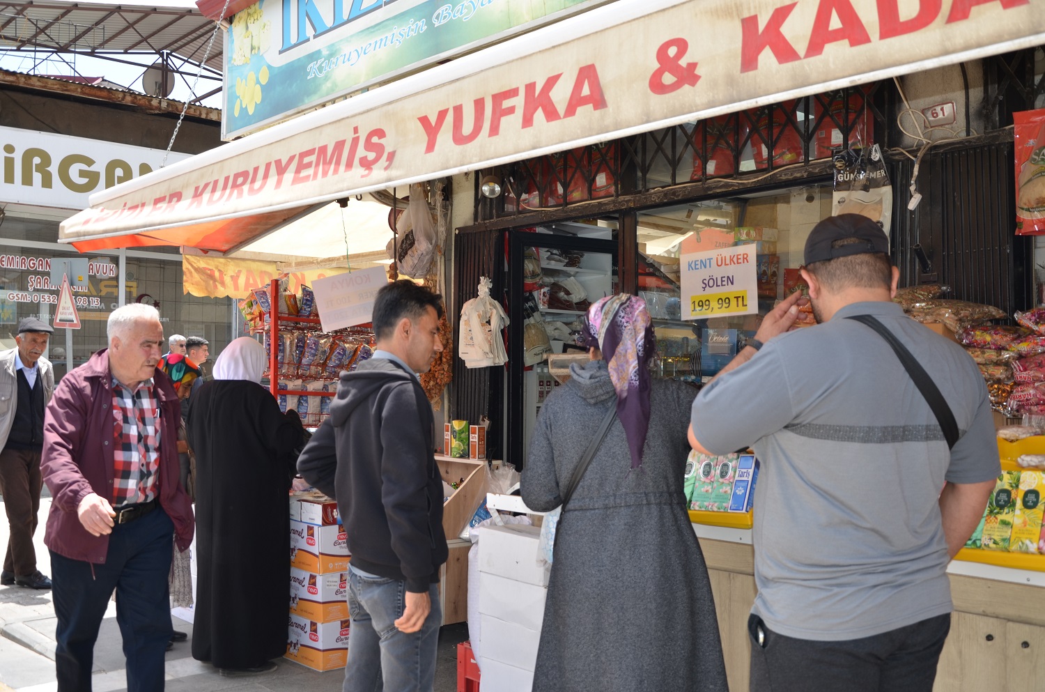 Afşin’de Bayram Yoğunluğu Başladı (15)