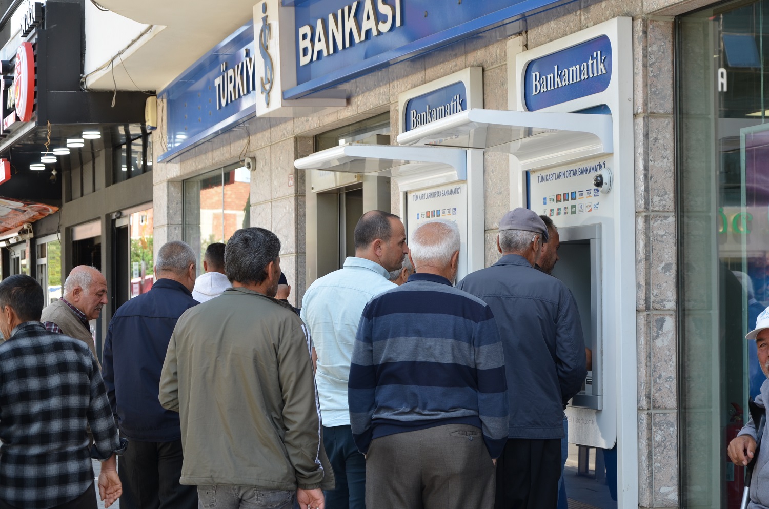 Afşin’de Bayram Yoğunluğu Başladı (8)