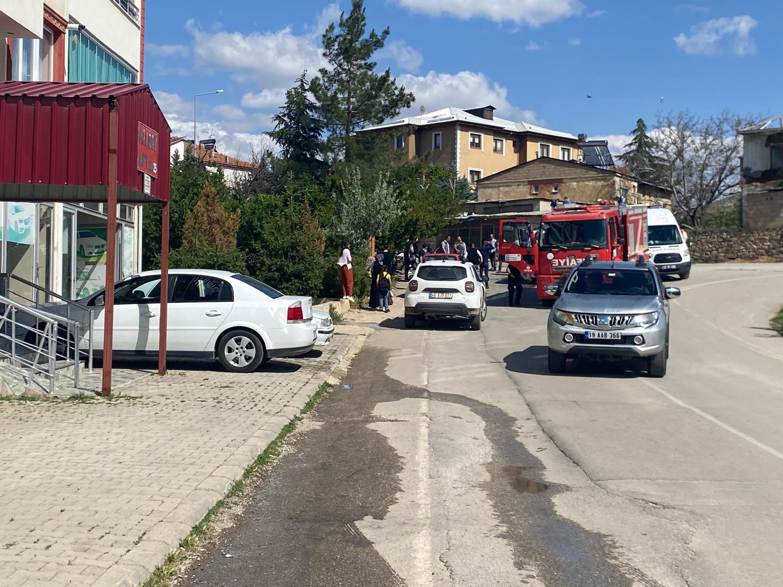 Afşin’de Kontrolü Kaybeden Otomobil Takla Attı 2