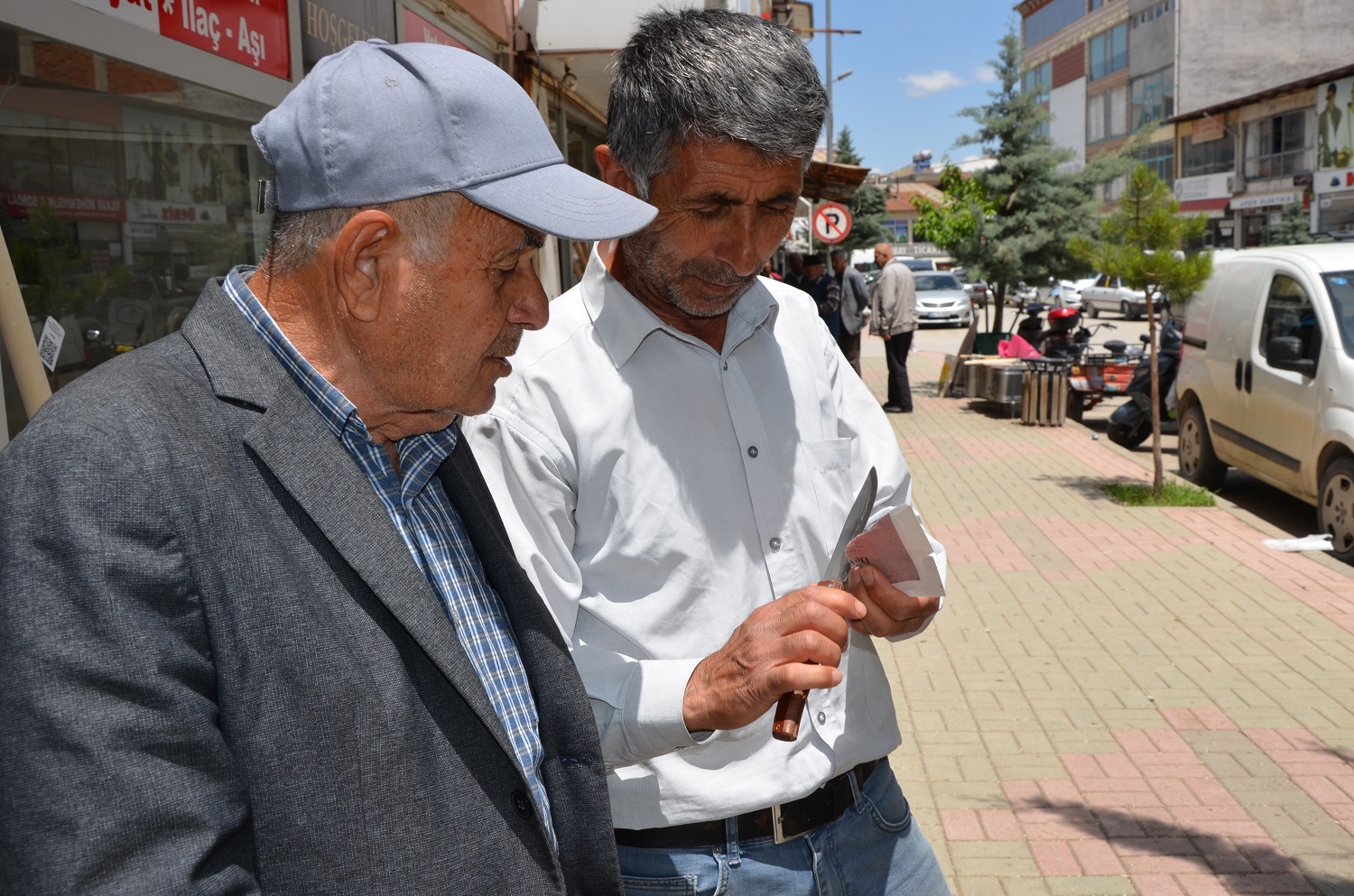 Afşin'de Kurban Bayramı Öncesi Bıçak Bileme Mesaisi Hız Kazandı (13)