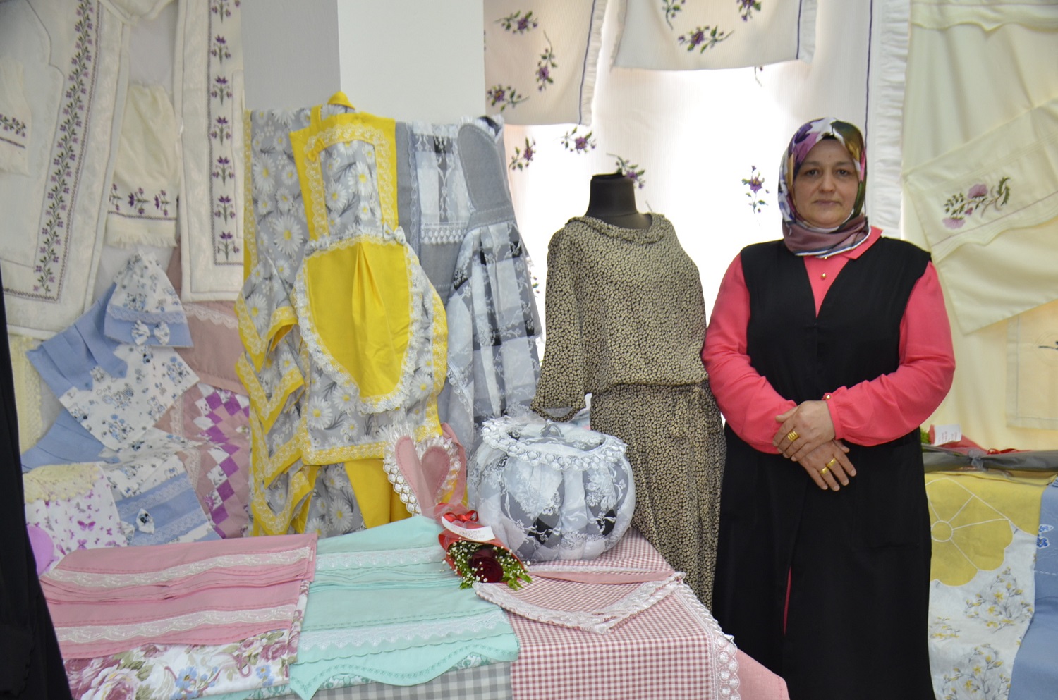 Afşin’de Kursiyerlerin Yaptıkları Ürünler Sergilendi (4)