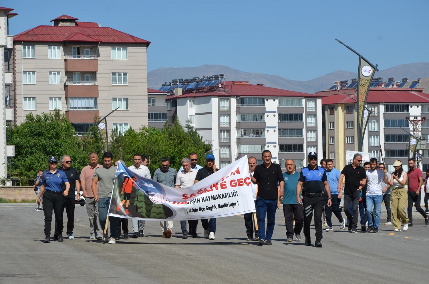 Afşin’de Sağlık İçin Yürüyüş Obeziteye Karşı İlk Adım Atıldı (11)