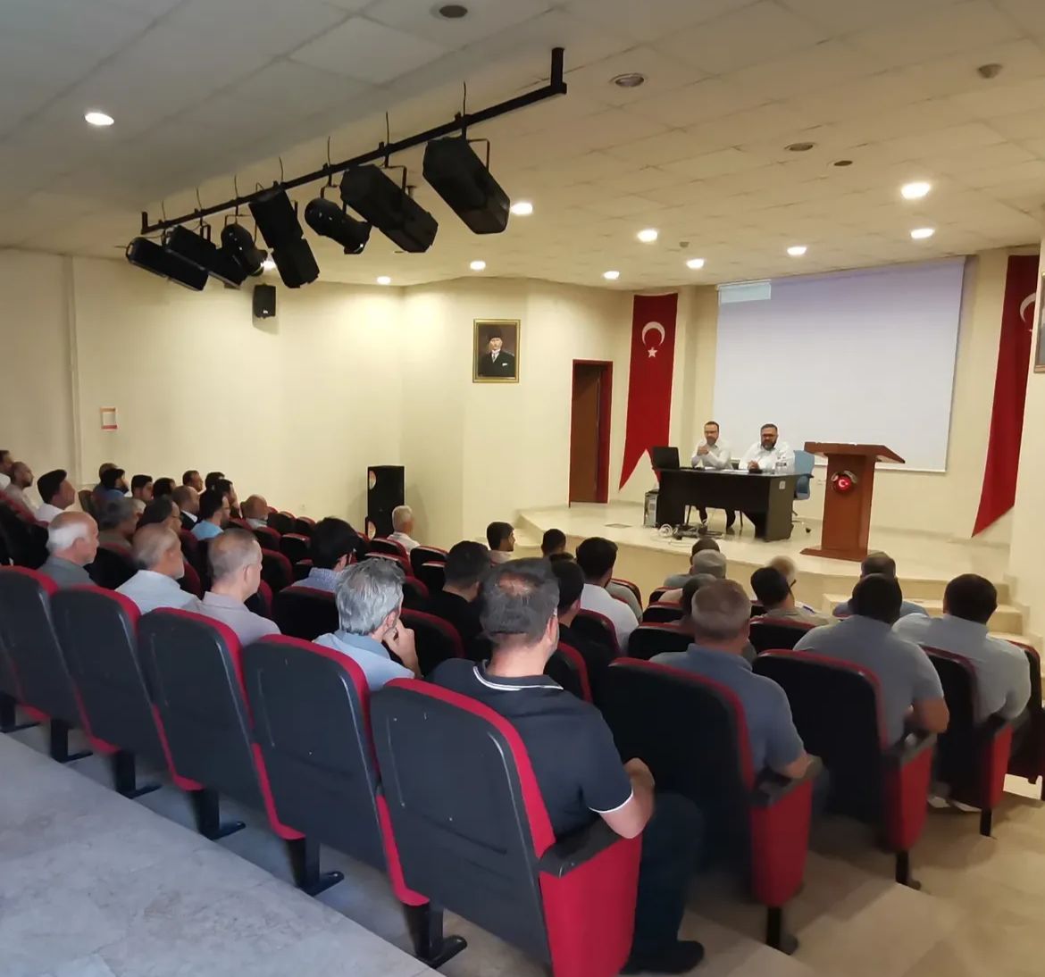 Afşin’de Yaz Kur’an Kursları Öncesi Din Görevlilerine Eğitim Semineri Düzenlendi (5)