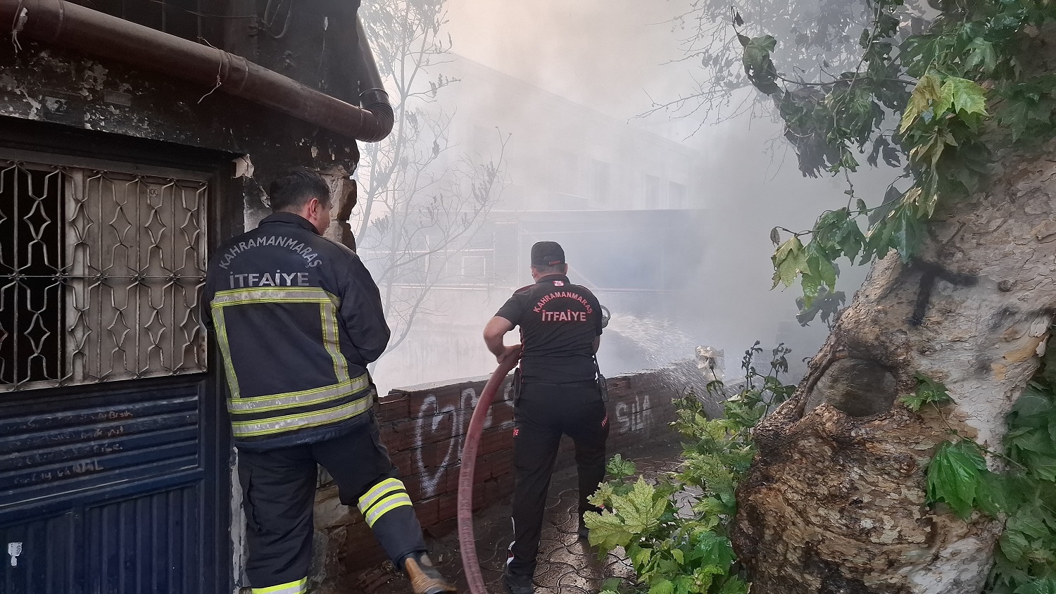 Atık Yangını Meydana Geldi (1)