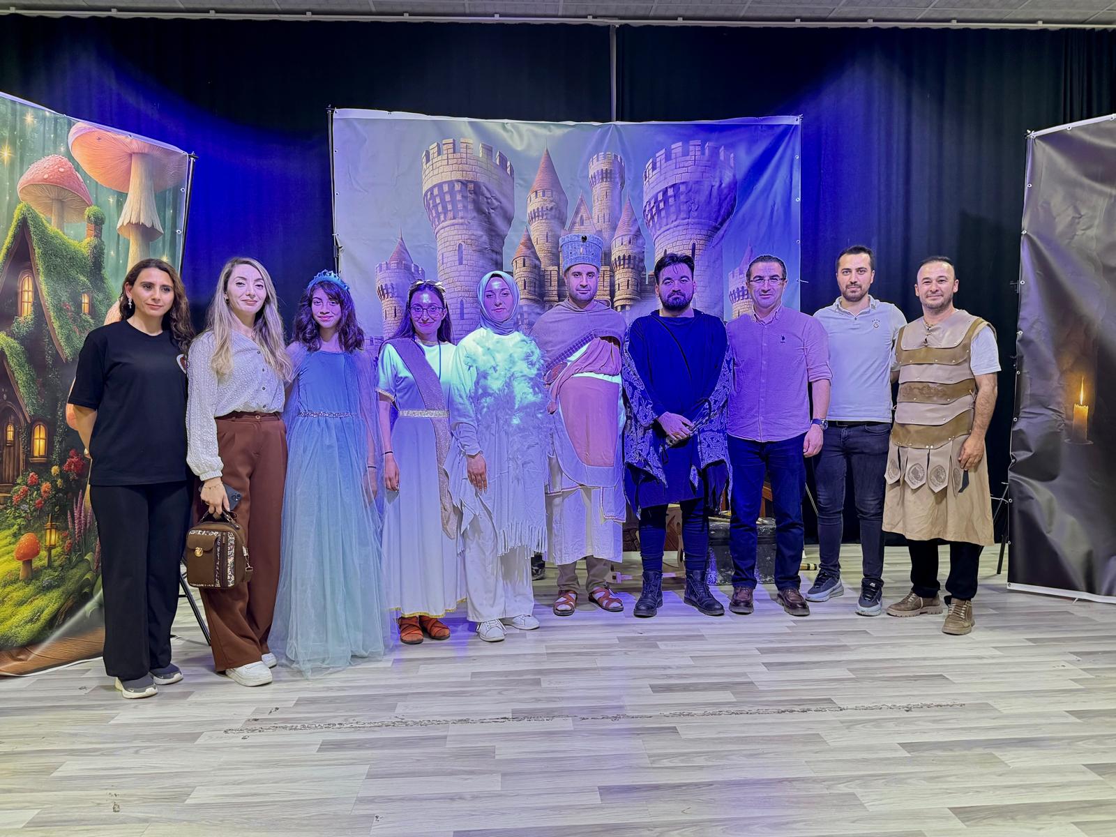 Avcı Av Peşinde Oyunu Afşin’de Gösterime Sunuldu (3)