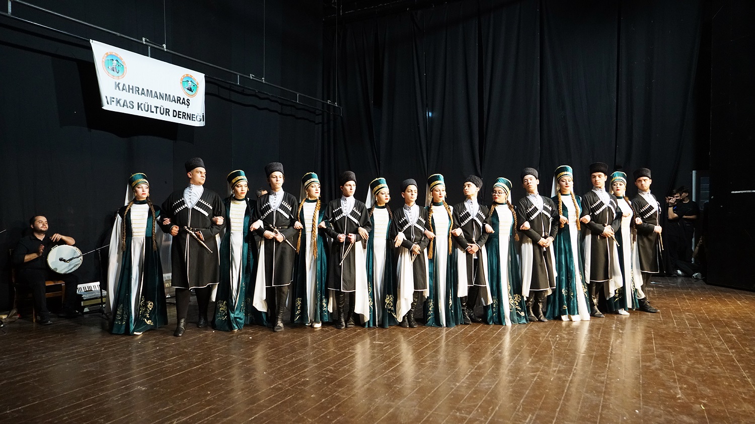 Büyükşehir’den Unutulmaz Kafkas Kültür Gecesi (1)
