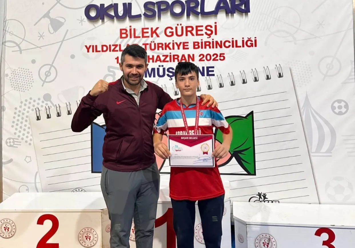 Çobanbeyli Cumhuriyet Ortaokulu Öğrencisi Bilek Güreşinde Derece Yaptı