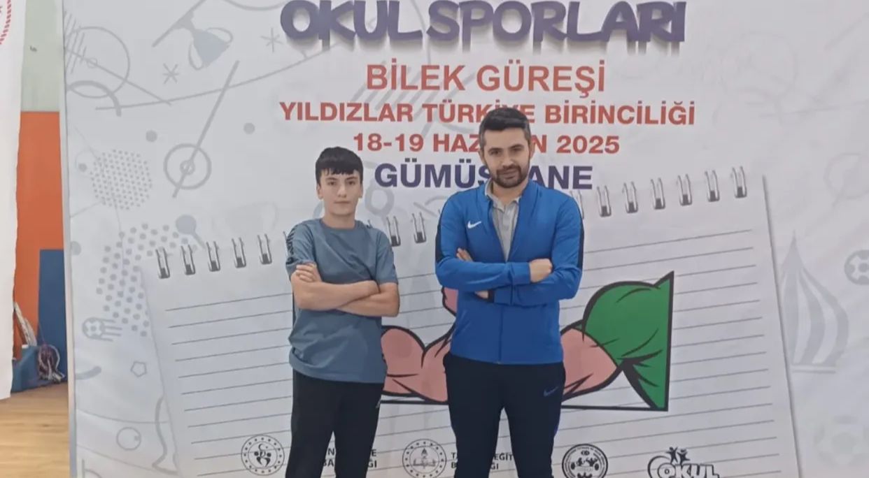 Çobanbeyli Cumhuriyet Ortaokulu Öğrencisi Bilek Güreşinde Derece Yaptı1