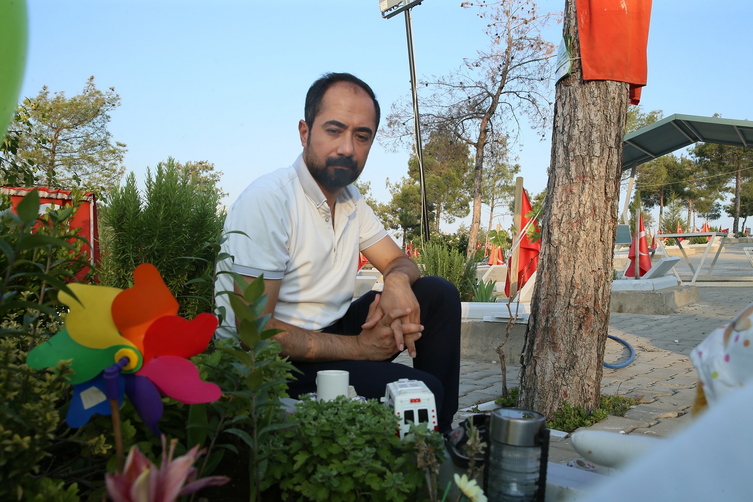 Depremde Kaybettiği Ailesiyle Geçirdiği Son Babalar Günü'nü Unutamıyor (4)
