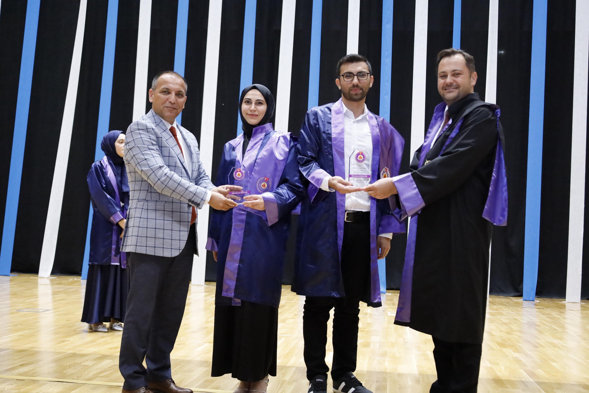 İl Millî Eğitim Müdürü Erhan Baydur, Ksü Eğitim Fakültesi Mezuniyet Törenine Katıldı2