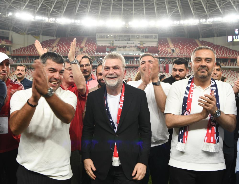 İstiklalspor Kulüp Başkanı Akarca 2. Lig'de De Hedefimiz Büyük 1