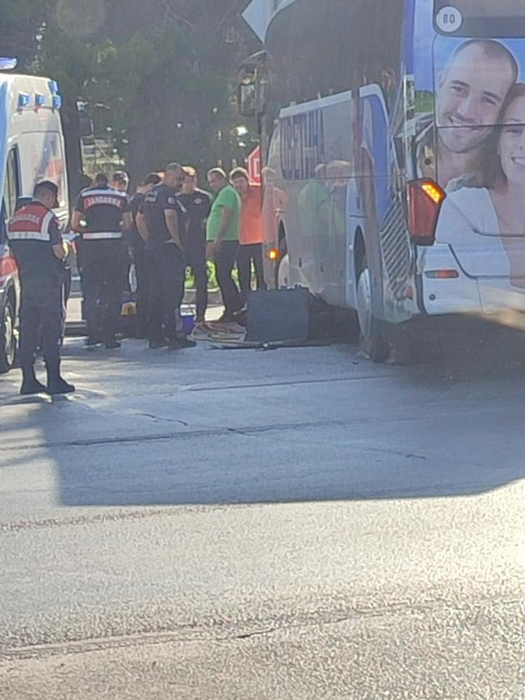 Kahramanmaraşlı Öğretmen Kazada Hayatını Kaybetti 1